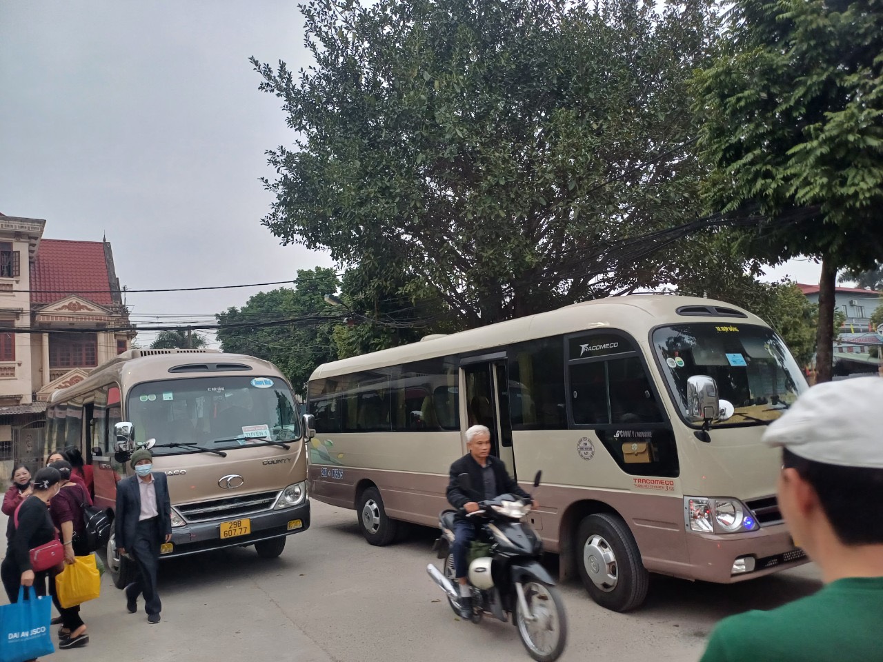 Z5466161118196 5ad0f3f86cbdf60e30048eedb9ce2961